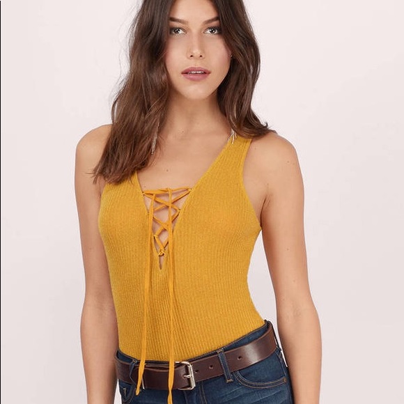Tobi Tops - TOBI Bodysuit, Lace Up Front, Mustard, Lg